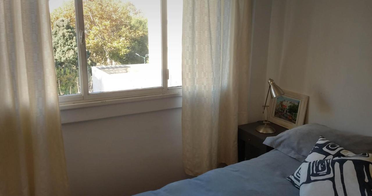 Apartament Depto 2 Ambientes Muy Luminoso Con Wifi Y Vista A La Plaza Buenos Aires Zewnętrze zdjęcie